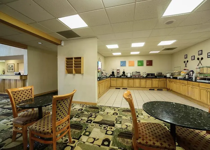 Baymont By Wyndham Hotel 3*