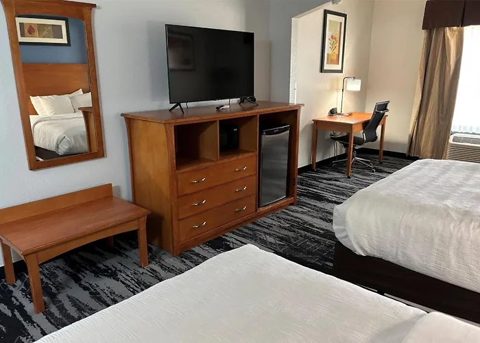 Hotel Baymont By Wyndham