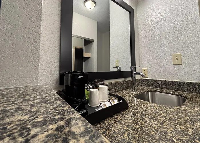 Baymont By Wyndham Hotel Marion